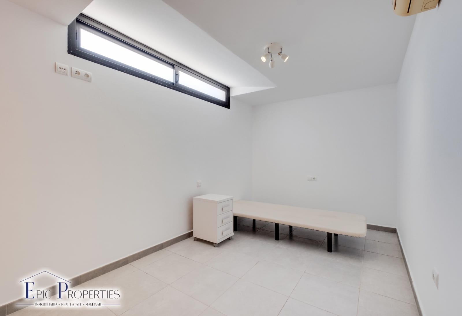 5 slaapkamer Villa te koop in Polop met zwembad garage - € 530.000 (Ref: 8594199)