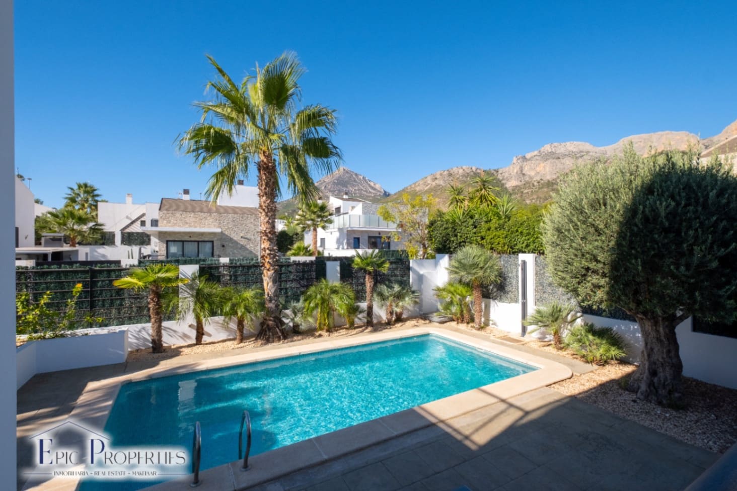 5 slaapkamer Villa te koop in Polop met zwembad garage - € 530.000 (Ref: 8594199)