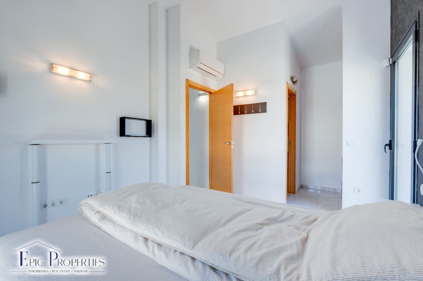 5 slaapkamer Villa te koop in Polop met zwembad garage - € 530.000 (Ref: 8594199)