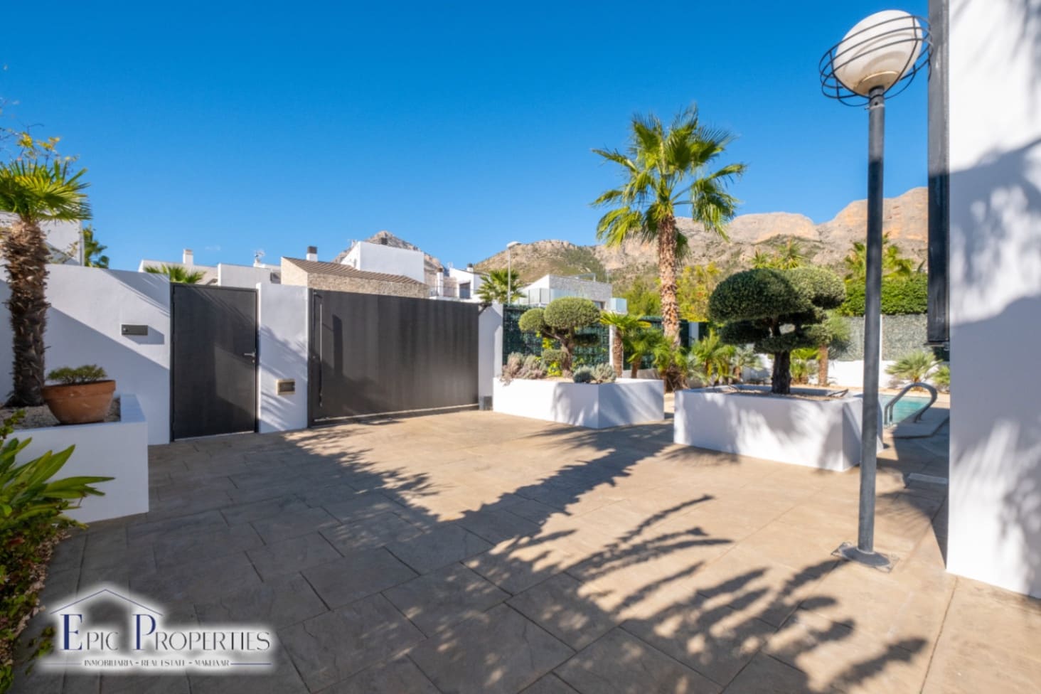 5 slaapkamer Villa te koop in Polop met zwembad garage - € 530.000 (Ref: 8594199)