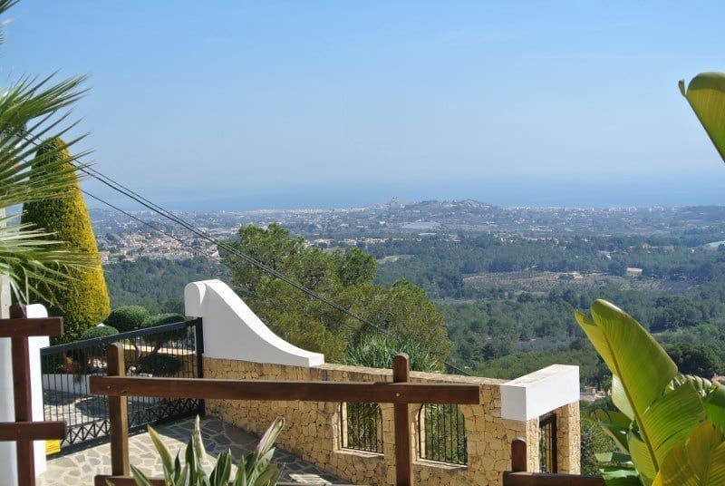 3 bedroom Villa for sale in Alfaz del Pi / L'Alfas del Pi with pool garage - € 950,000 (Ref: 8607221)