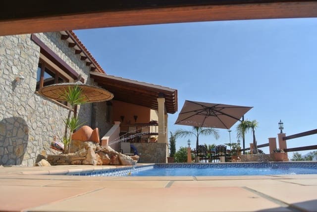3 bedroom Villa for sale in Alfaz del Pi / L'Alfàs del Pi with pool garage - € 950,000 (Ref: 8607221)