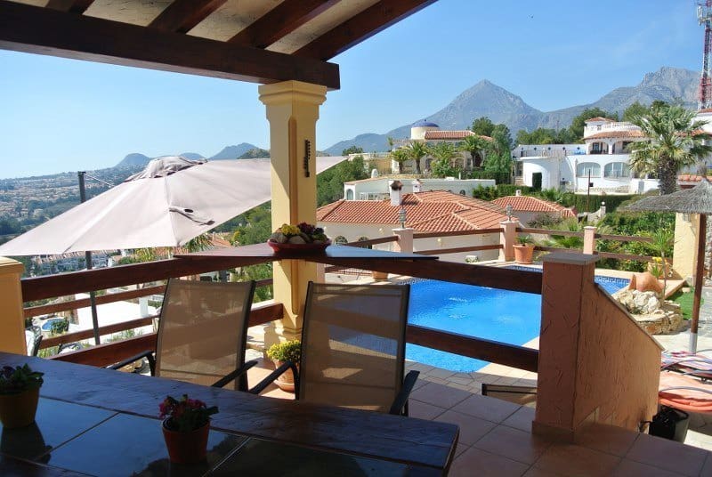 3 bedroom Villa for sale in Alfaz del Pi / L'Alfas del Pi with pool garage - € 950,000 (Ref: 8607221)