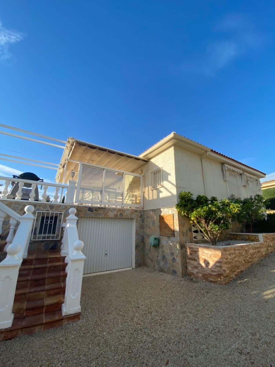 4 bedroom Villa for sale in Alfaz del Pi / L'Alfas del Pi with pool garage - € 495,000 (Ref: 8668716)