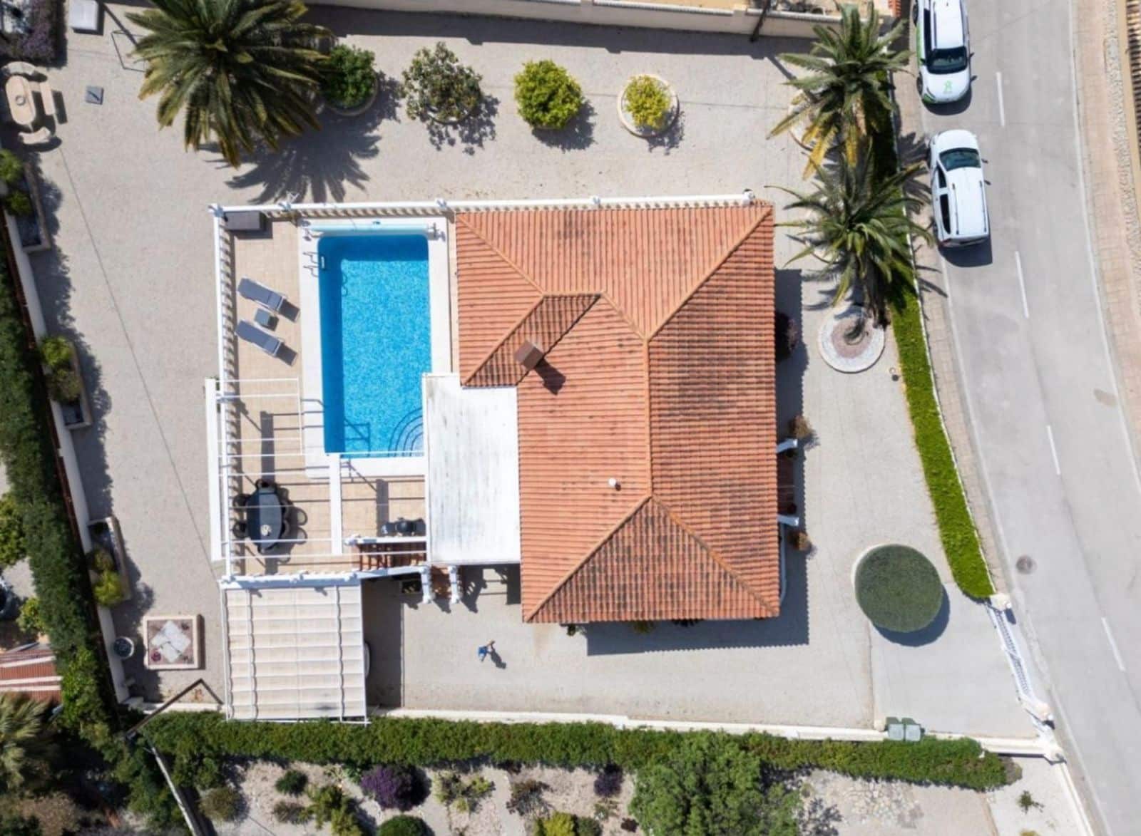 4 bedroom Villa for sale in Alfaz del Pi / L'Alfas del Pi with pool garage - € 495,000 (Ref: 8668716)