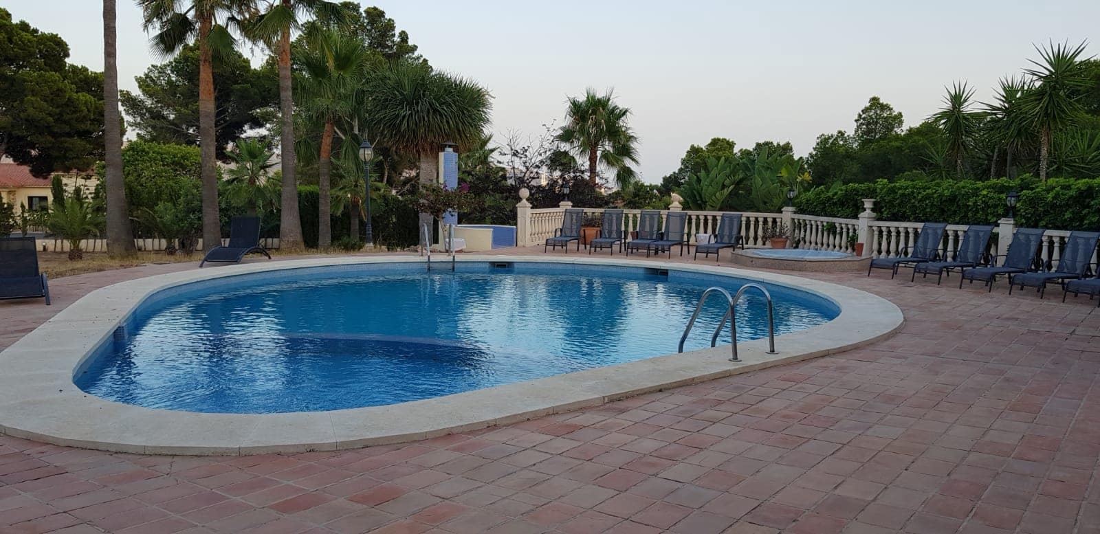 4 soverom Villa til salgs i La Nucia med svømmebasseng - € 995 000 (Ref: 8670953)