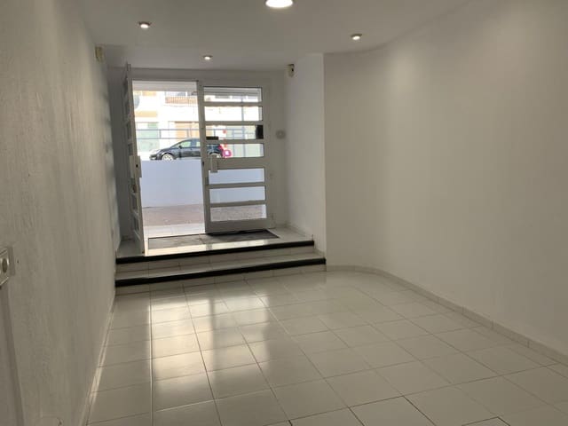 Toimisto vuokrattavana paikassa Altea - 900 € (Ref: 8671336)