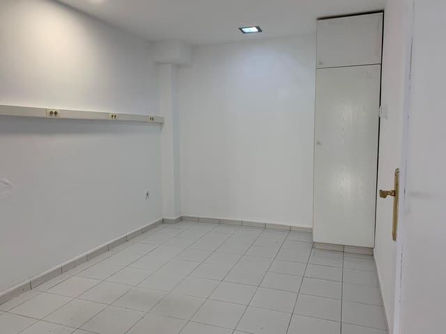 Toimisto vuokrattavana paikassa Altea - 900 € (Ref: 8671336)