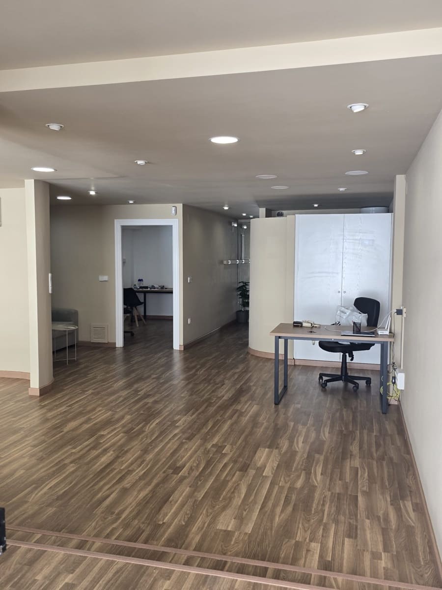 Office for rent in Altea - € 900 (Ref: 8671336)
