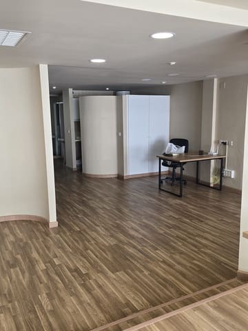 Office for rent in Altea - € 900 (Ref: 8671336)