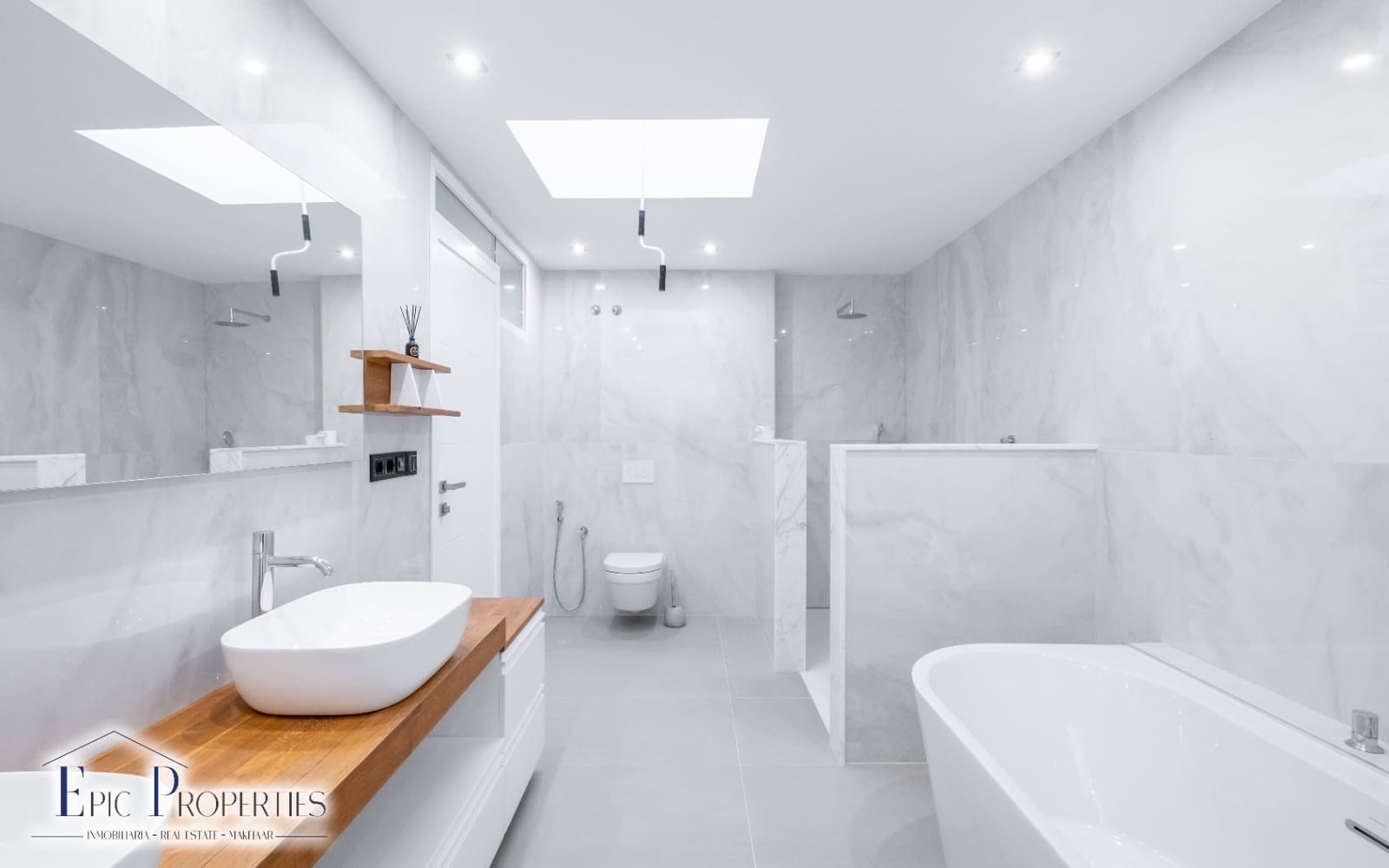 5 slaapkamer Villa te koop in Finestrat met zwembad - € 900.000 (Ref: 8713024)