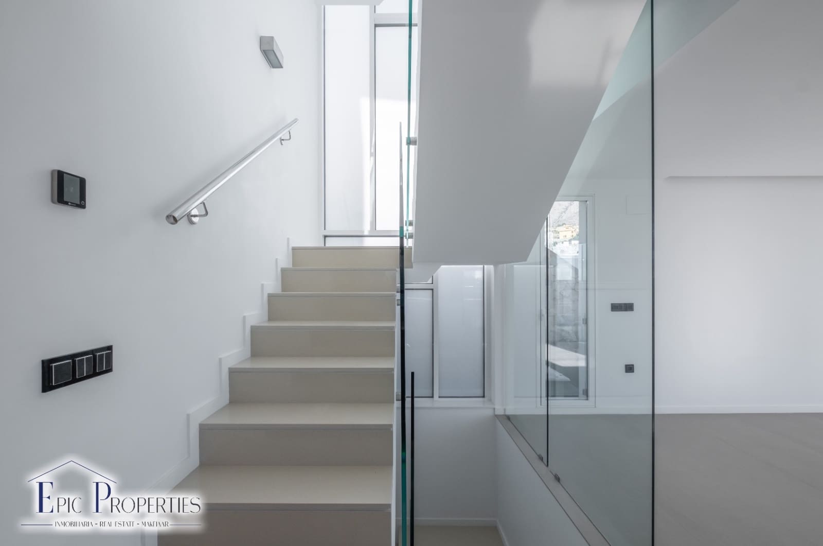 5 slaapkamer Villa te koop in Finestrat met zwembad - € 900.000 (Ref: 8713024)