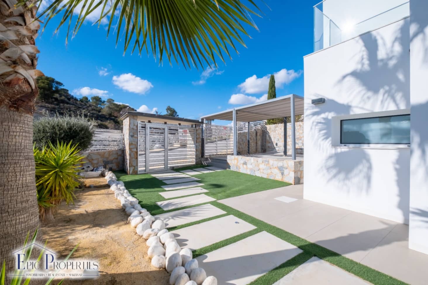 5 slaapkamer Villa te koop in Finestrat met zwembad - € 900.000 (Ref: 8713024)