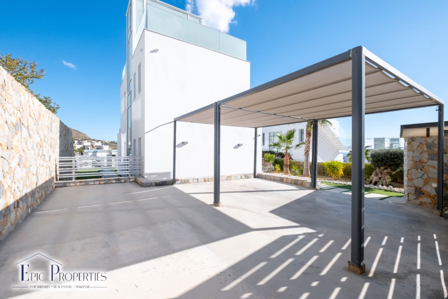 5 slaapkamer Villa te koop in Finestrat met zwembad - € 900.000 (Ref: 8713024)