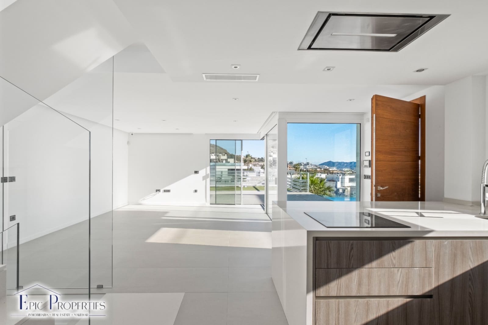 5 slaapkamer Villa te koop in Finestrat met zwembad - € 900.000 (Ref: 8713024)