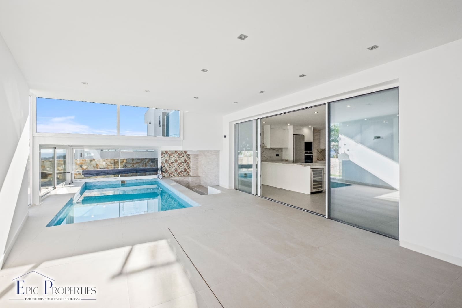 5 slaapkamer Villa te koop in Finestrat met zwembad - € 900.000 (Ref: 8713024)