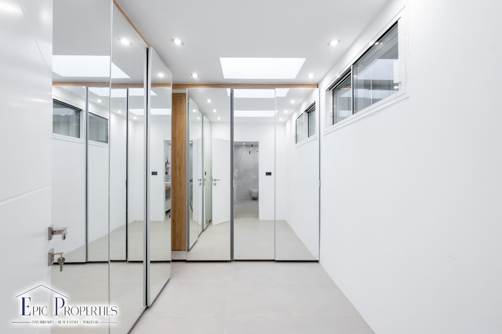 5 slaapkamer Villa te koop in Finestrat met zwembad - € 900.000 (Ref: 8713024)