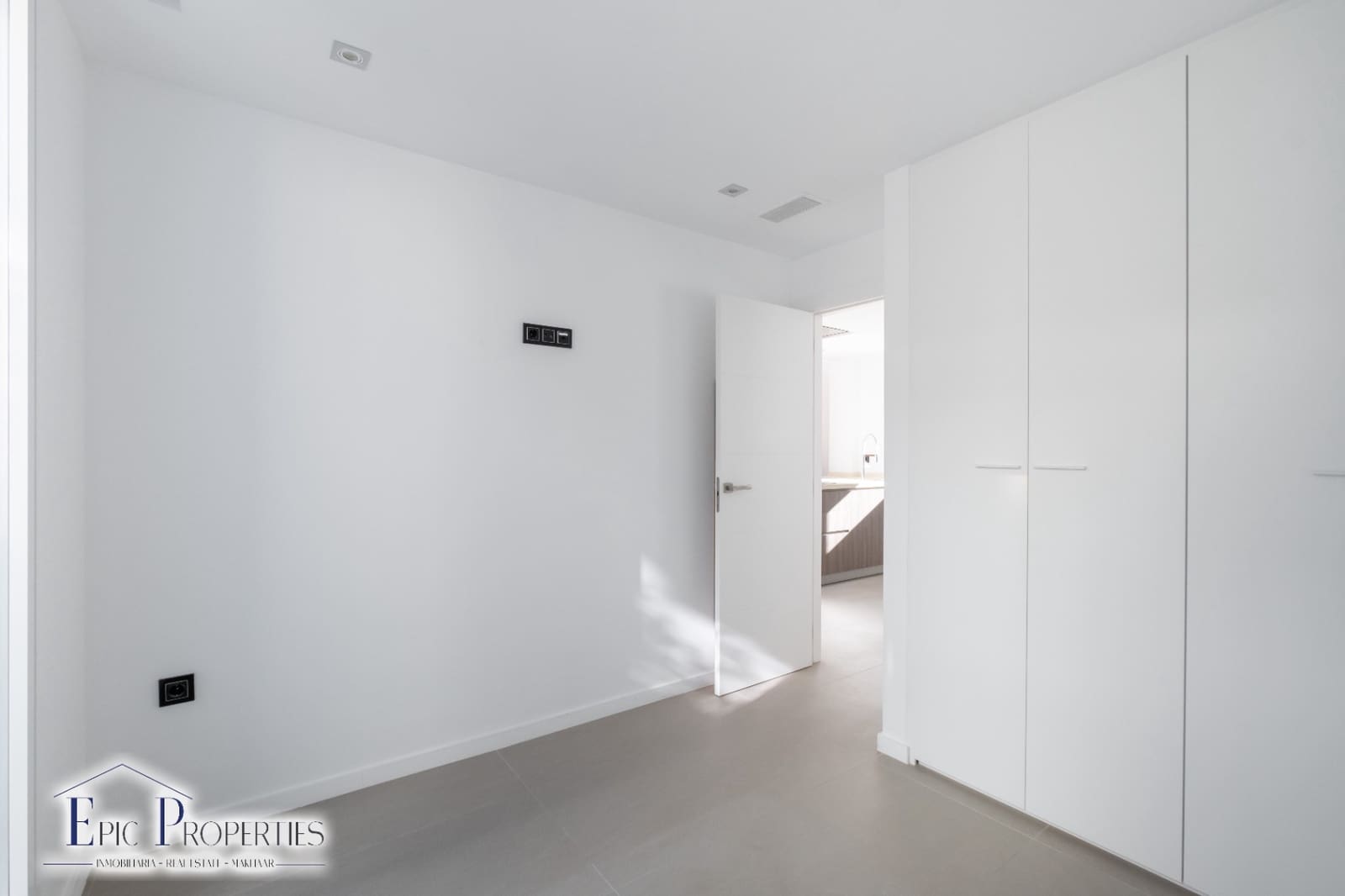 5 slaapkamer Villa te koop in Finestrat met zwembad - € 900.000 (Ref: 8713024)