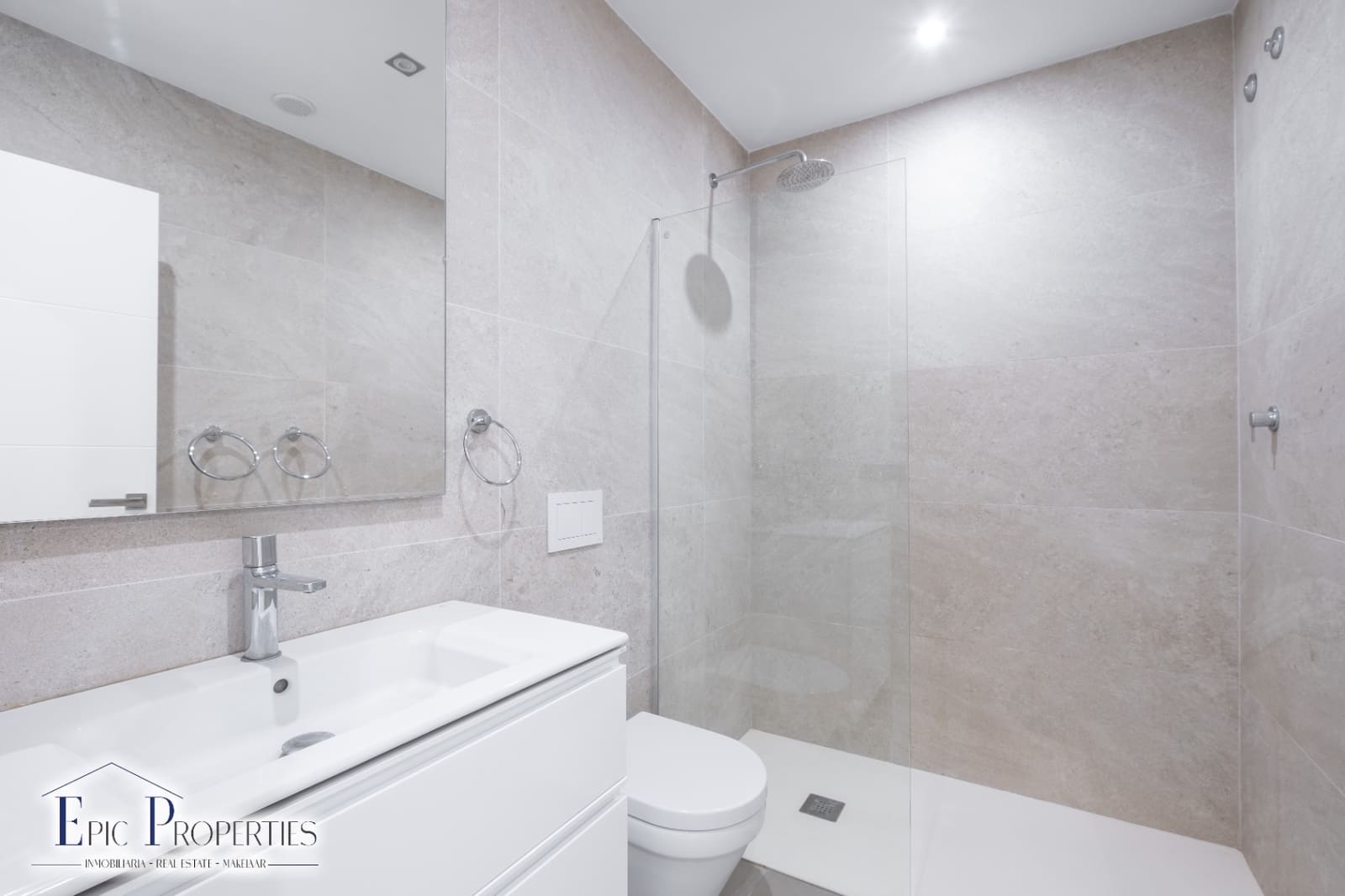 5 slaapkamer Villa te koop in Finestrat met zwembad - € 900.000 (Ref: 8713024)