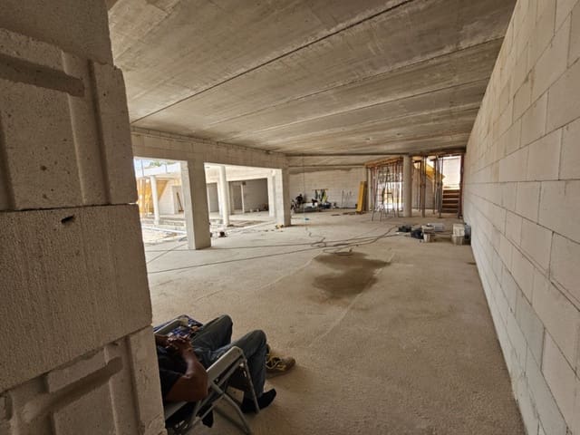 5 soverom Villa til salgs i Alfaz del Pi / L'Alfàs del Pi med svømmebasseng - € 975 000 (Ref: 8724776)