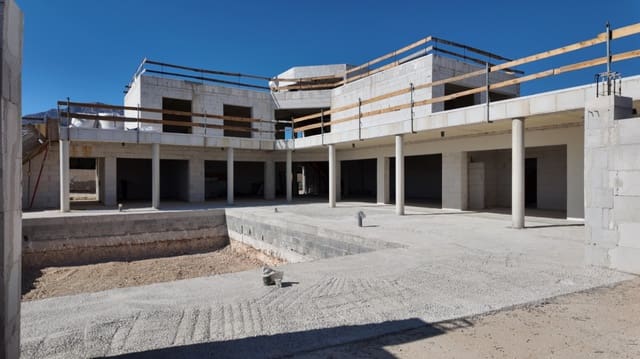 5 chambre Villa/Maison à vendre à Alfaz del Pi / L'Alfàs del Pi avec piscine - 1 175 000 € (Ref: 8724776)