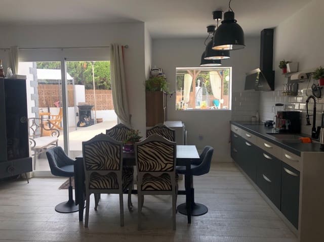 4 soverom Villa til salgs i Albir, Alfaz del Pi / L'Alfàs del Pi med svømmebasseng garasje - € 790 000 (Ref: 8823801)