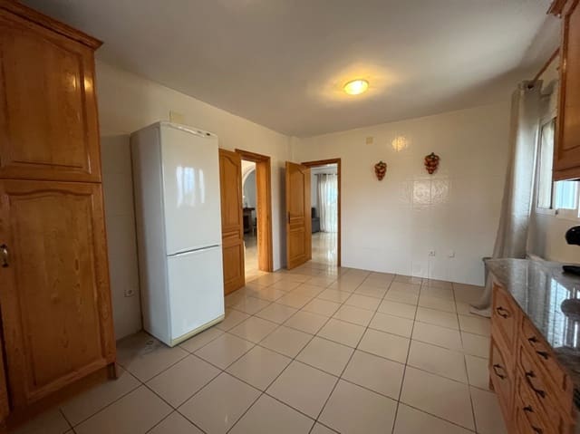 2 quarto Moradia para arrendar em La Nucia com piscina garagem - 1 600 € (Ref: 8826475)