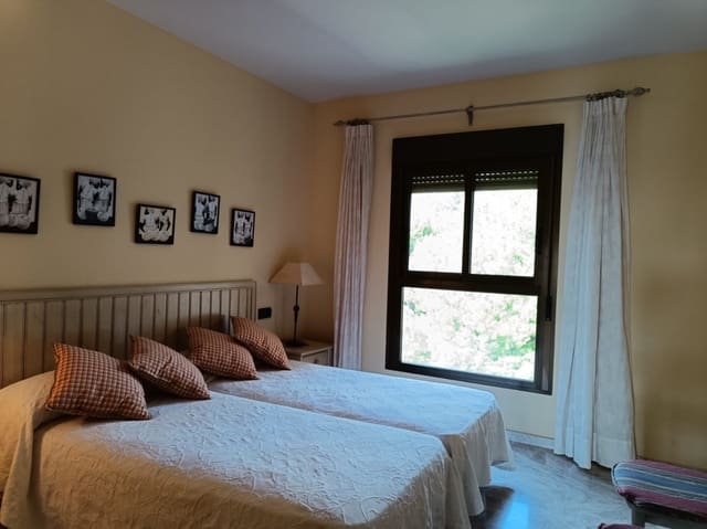 3 soverom Leilighet til salgs i Benidorm med svømmebasseng garasje - € 625 000 (Ref: 8826477)