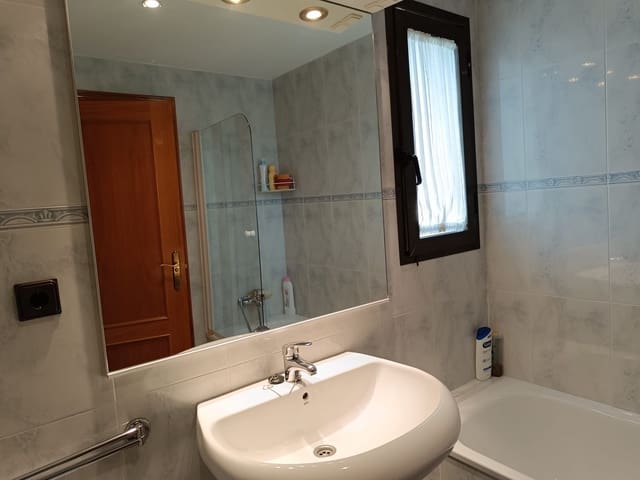 3 soverom Leilighet til salgs i Benidorm med svømmebasseng garasje - € 625 000 (Ref: 8826477)