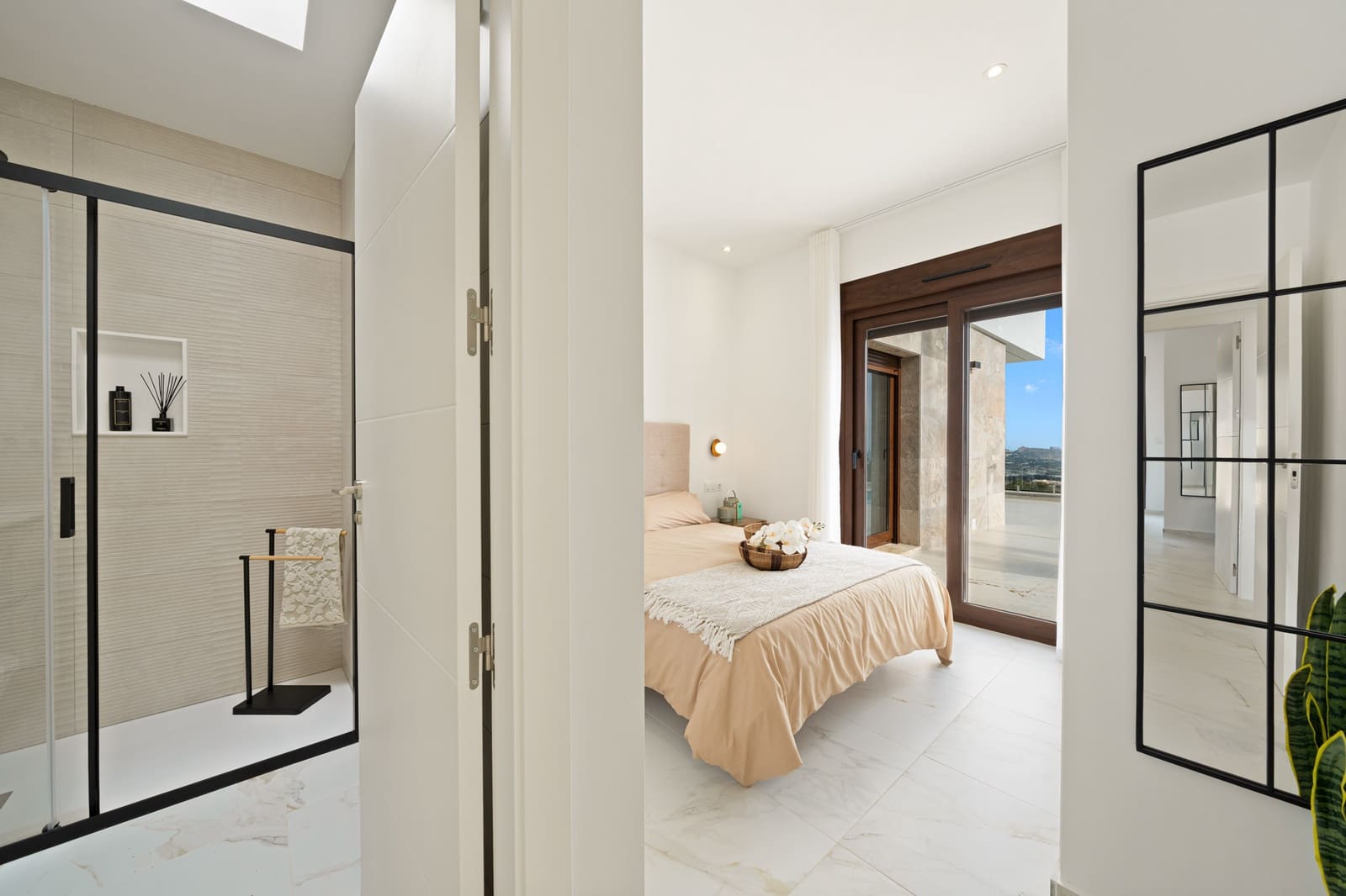 Chalet de 3 habitaciones en Polop en venta con piscina - 598.000 € (Ref: 8830110)