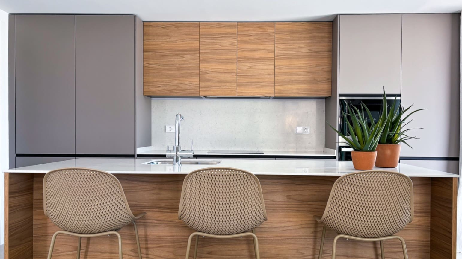 Chalet de 2 habitaciones en Polop en venta con piscina garaje - 514.400 € (Ref: 8830112)