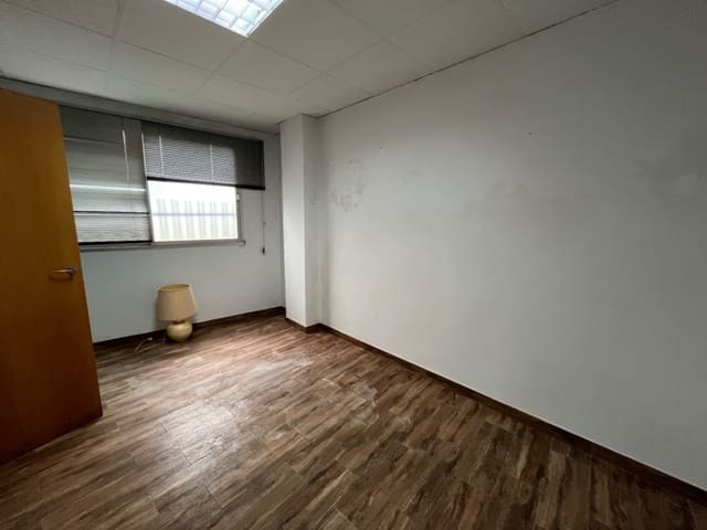 Kommersiell til leie i Polop - € 700 (Ref: 8903869)