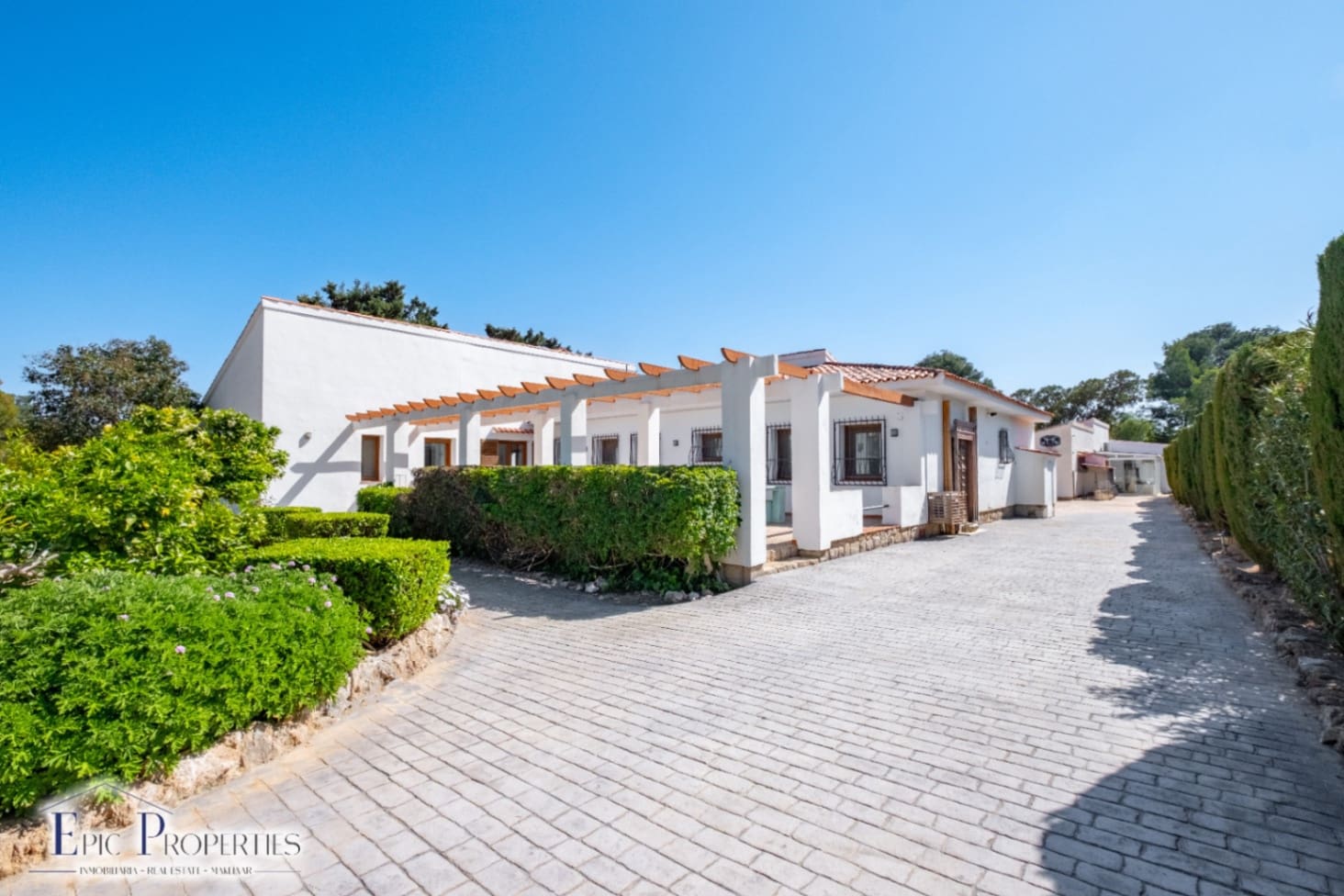 5 chambre Villa/Maison à vendre à Alfaz del Pi / L'Alfas del Pi avec piscine garage - 1 495 000 € (Ref: 8935831)