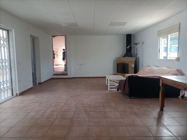 4 bedroom Villa for sale in Callosa d'En Sarrià with pool garage - € 325,000 (Ref: 8969364)