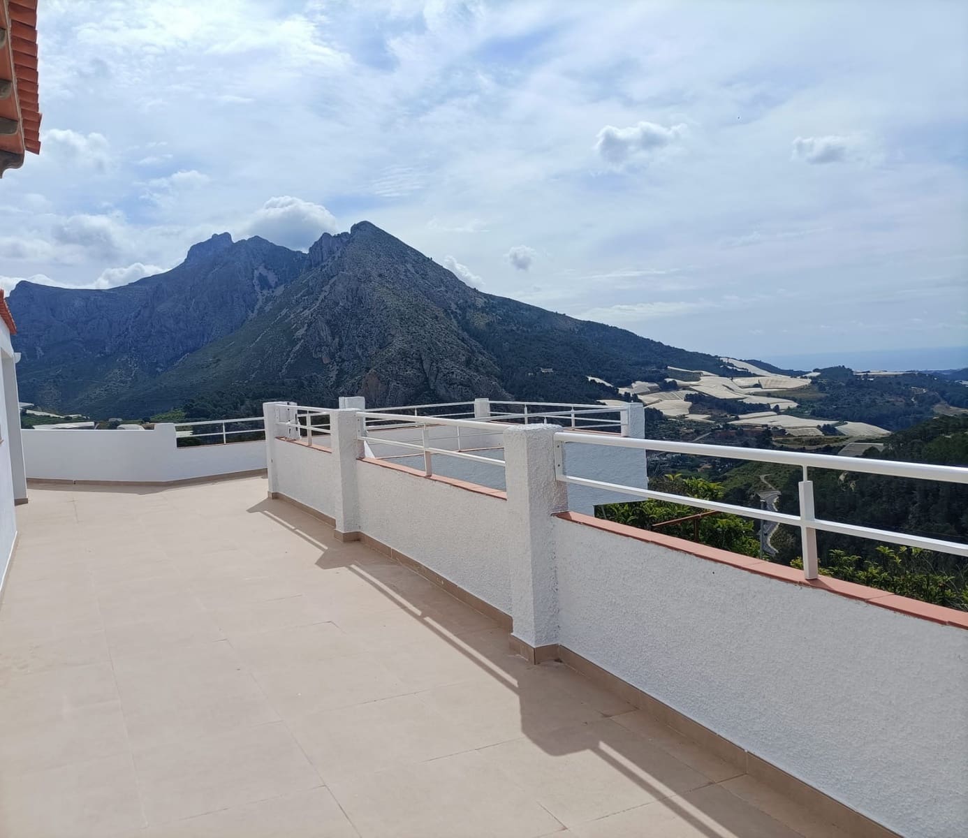 Chalet de 4 habitaciones en Callosa d'En Sarrià en venta con piscina garaje - 325.000 € (Ref: 8969364)