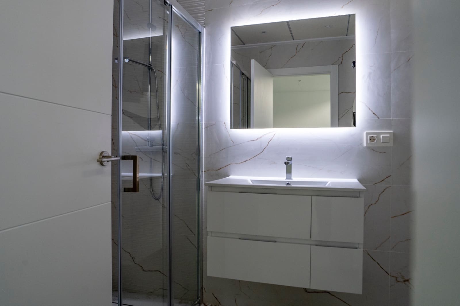 4 Zimmer Villa zu verkaufen in La Nucia mit Pool Garage - 466.572 € (Ref: 9006558)