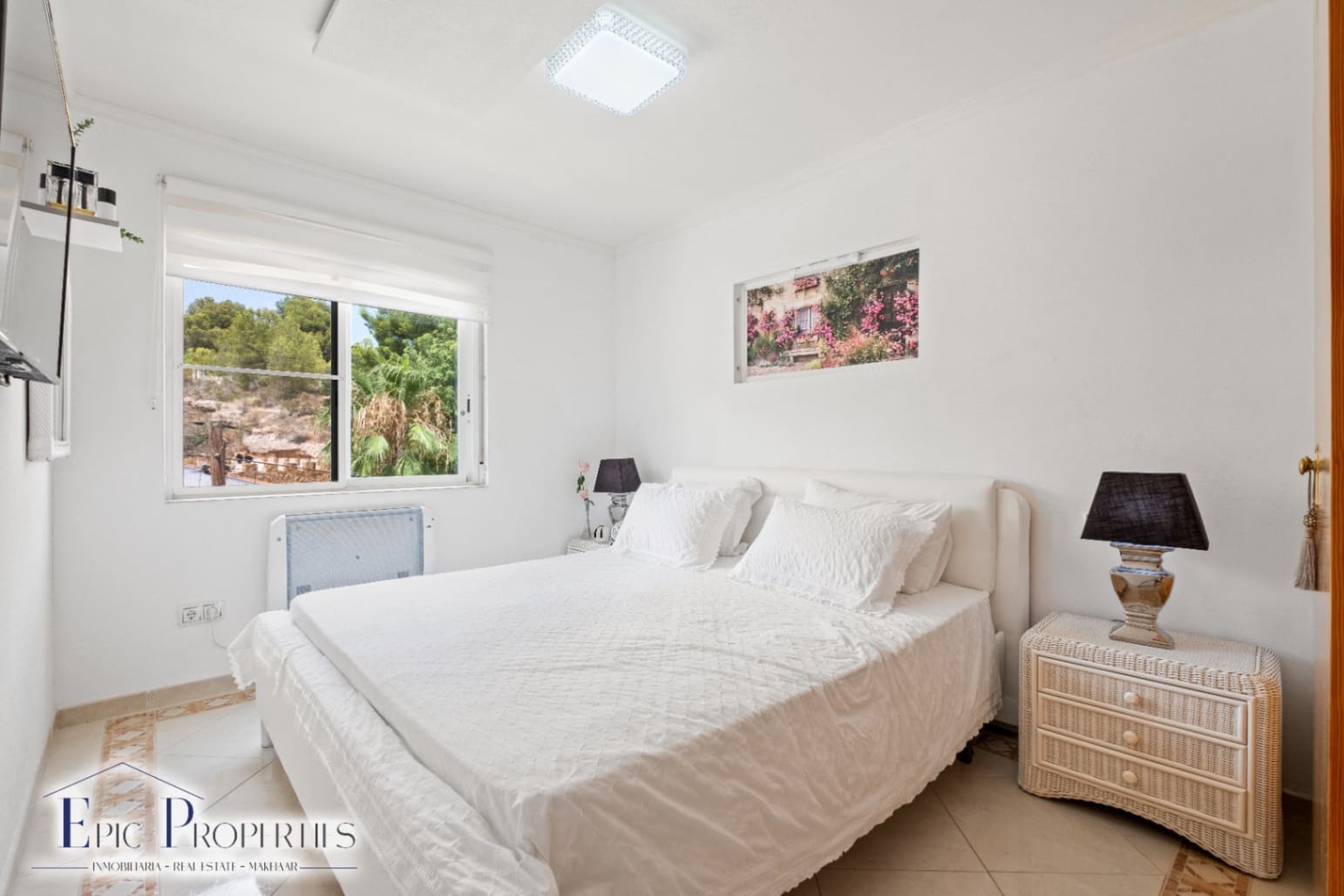 4 bedroom Villa for sale in La Nucia with pool garage - € 560,000 (Ref: 9012295)