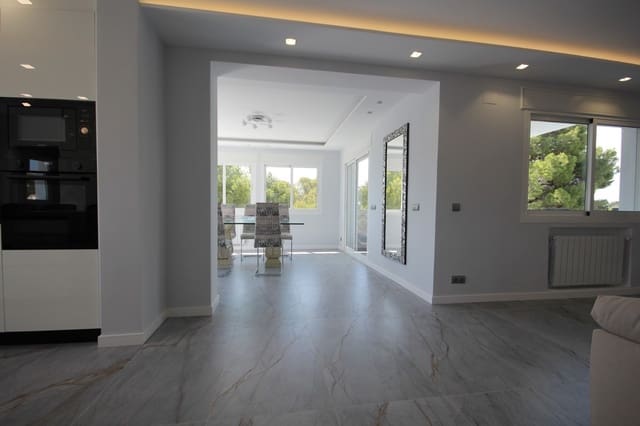 5 bedroom Villa for sale in La Nucia with pool garage - € 1,350,000 (Ref: 9051725)