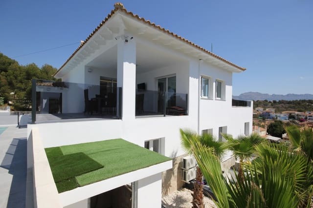 5 bedroom Villa for sale in La Nucia with pool garage - € 1,350,000 (Ref: 9051725)