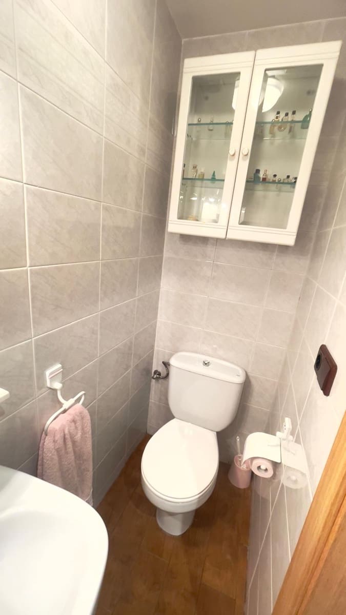 Apartamento de 4 habitaciones en Alfaz del Pi / L'Alfàs del Pi en alquiler con piscina - 1.650 € (Ref: 9051726)