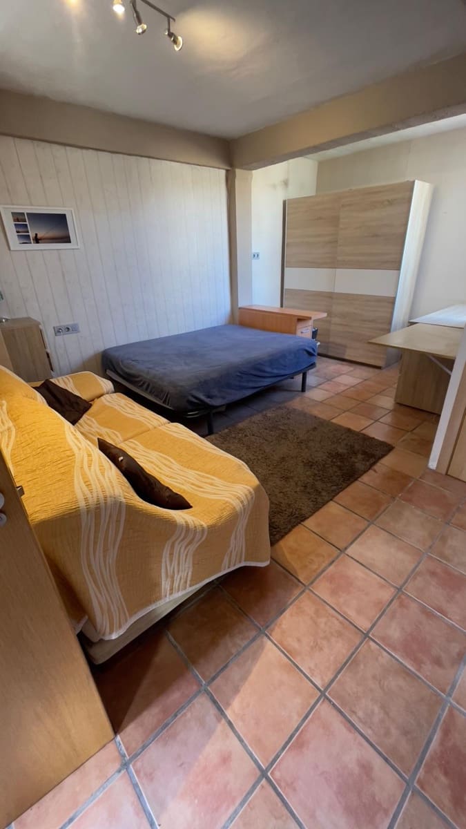 Apartamento de 4 habitaciones en Alfaz del Pi / L'Alfàs del Pi en alquiler con piscina - 1.650 € (Ref: 9051726)