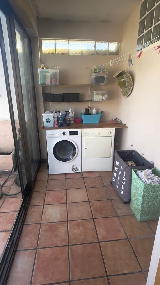 Apartamento de 4 habitaciones en Alfaz del Pi / L'Alfàs del Pi en alquiler con piscina - 1.650 € (Ref: 9051726)