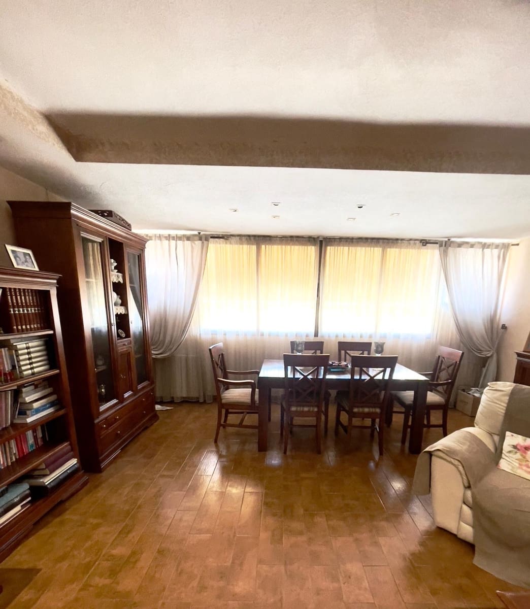 Apartamento de 4 habitaciones en Alfaz del Pi / L'Alfàs del Pi en alquiler con piscina - 1.650 € (Ref: 9051726)