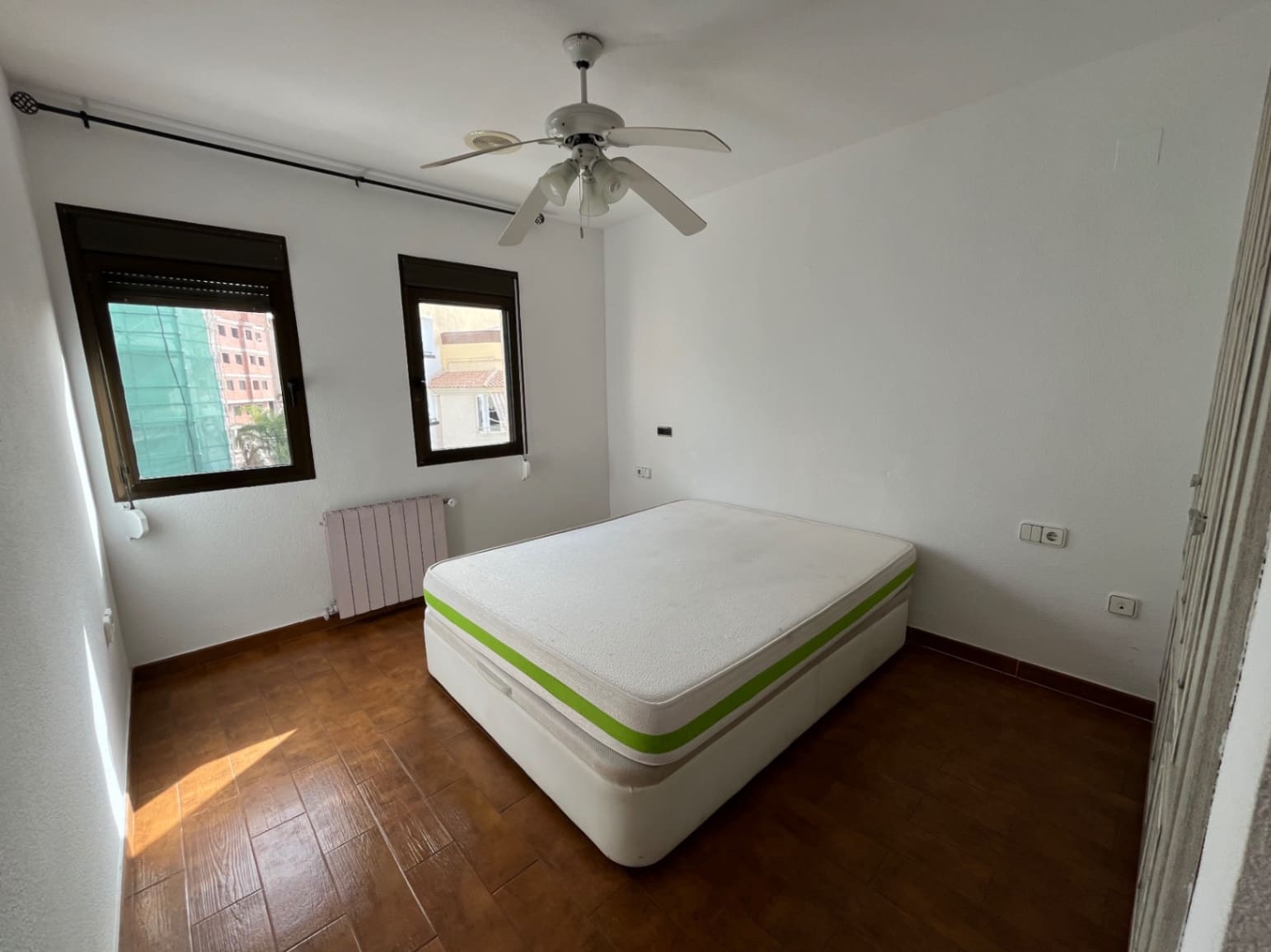 4 camera da letto Appartamento da affittare in Alfaz del Pi / L'Alfas del Pi con piscina garage - 1.650 € (Rif: 9051726)