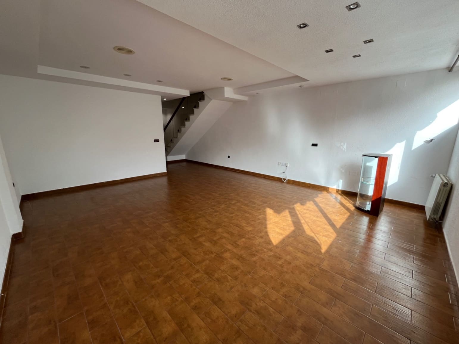 4 camera da letto Appartamento da affittare in Alfaz del Pi / L'Alfas del Pi con piscina garage - 1.650 € (Rif: 9051726)