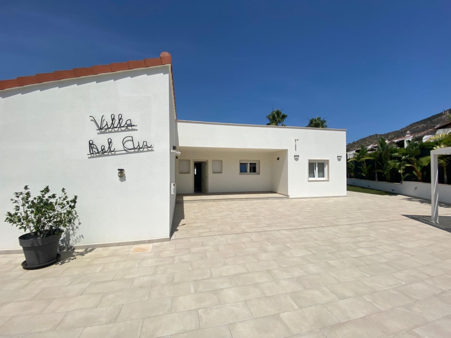 4 bedroom Villa for sale in Albir with pool garage - € 975,000 (Ref: 9074590)