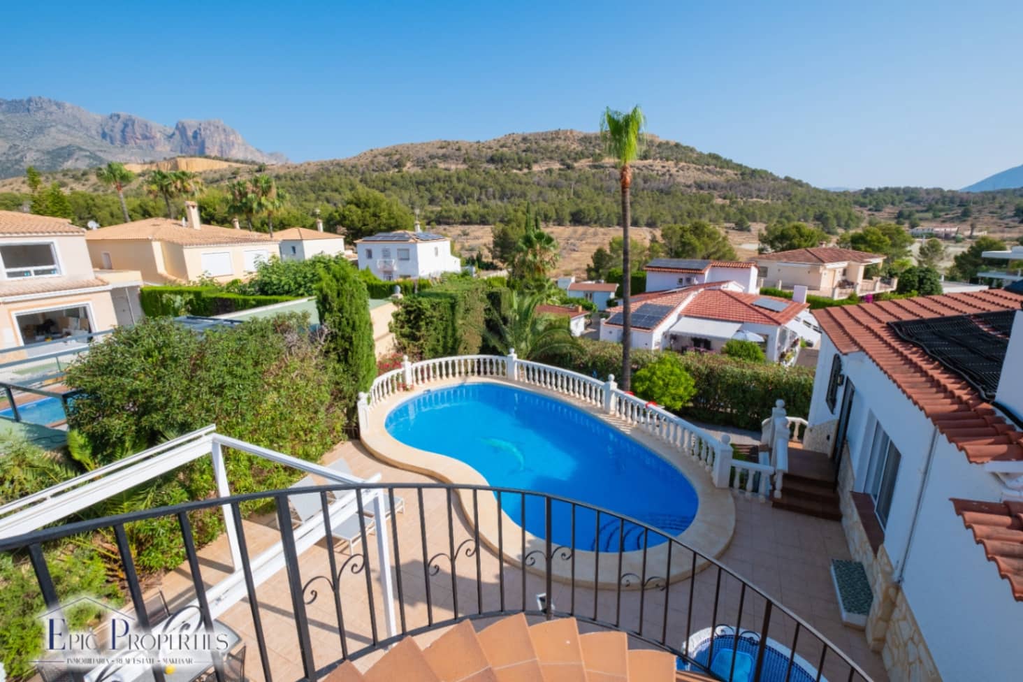 3 bedroom Villa for sale in Alfaz del Pi / L'Alfas del Pi with pool garage - € 599,000 (Ref: 9076865)
