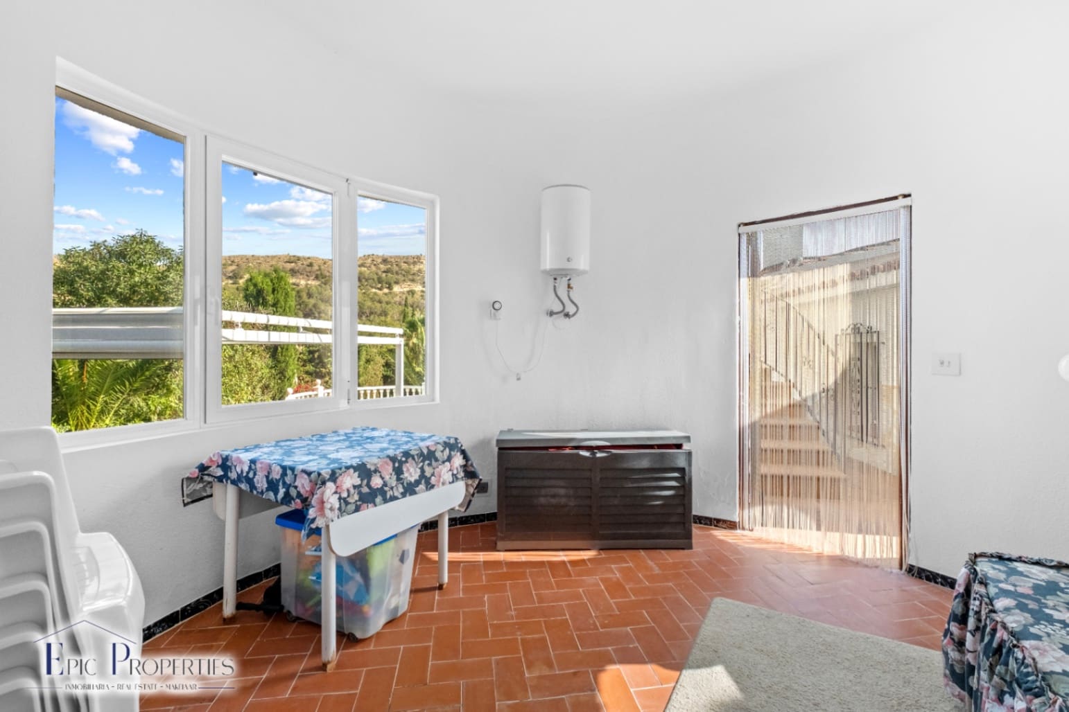 3 bedroom Villa for sale in Alfaz del Pi / L'Alfas del Pi with pool garage - € 599,000 (Ref: 9076865)