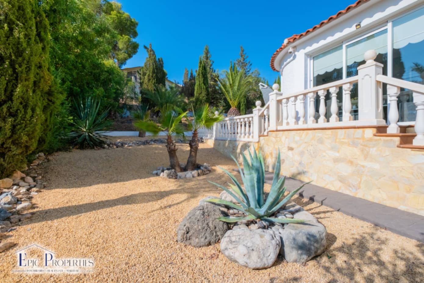 3 bedroom Villa for sale in Alfaz del Pi / L'Alfas del Pi with pool garage - € 599,000 (Ref: 9076865)