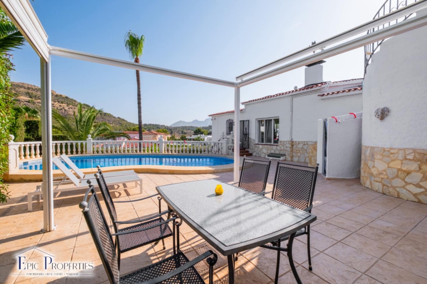 3 bedroom Villa for sale in Alfaz del Pi / L'Alfas del Pi with pool garage - € 599,000 (Ref: 9076865)